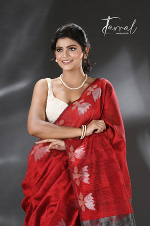 Red with golden lotus matka silk handwoven jamdani saree - Tamal Boutique