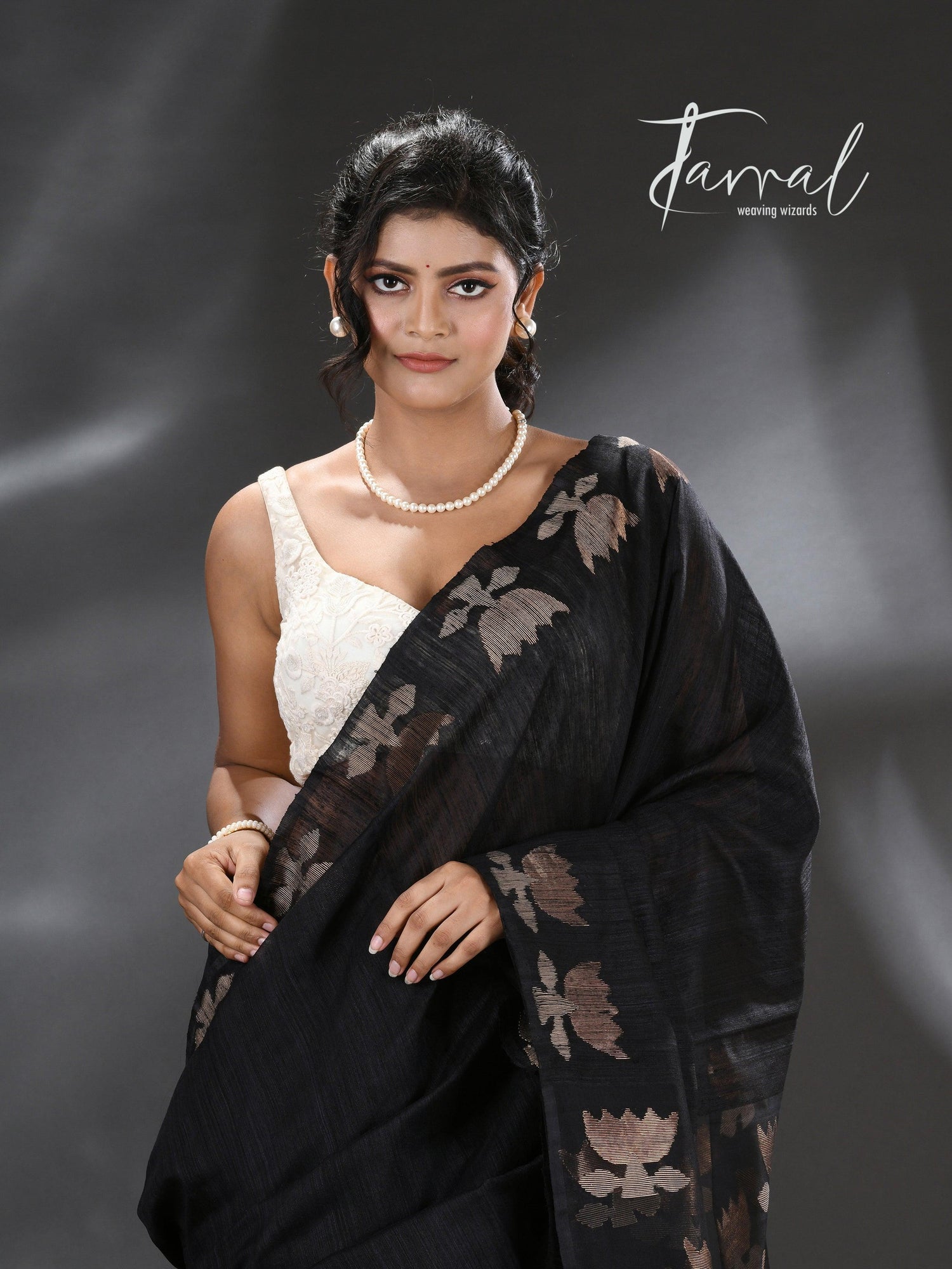 Black golden lotus matka silk handwoven jamdani saree - Tamal Boutique