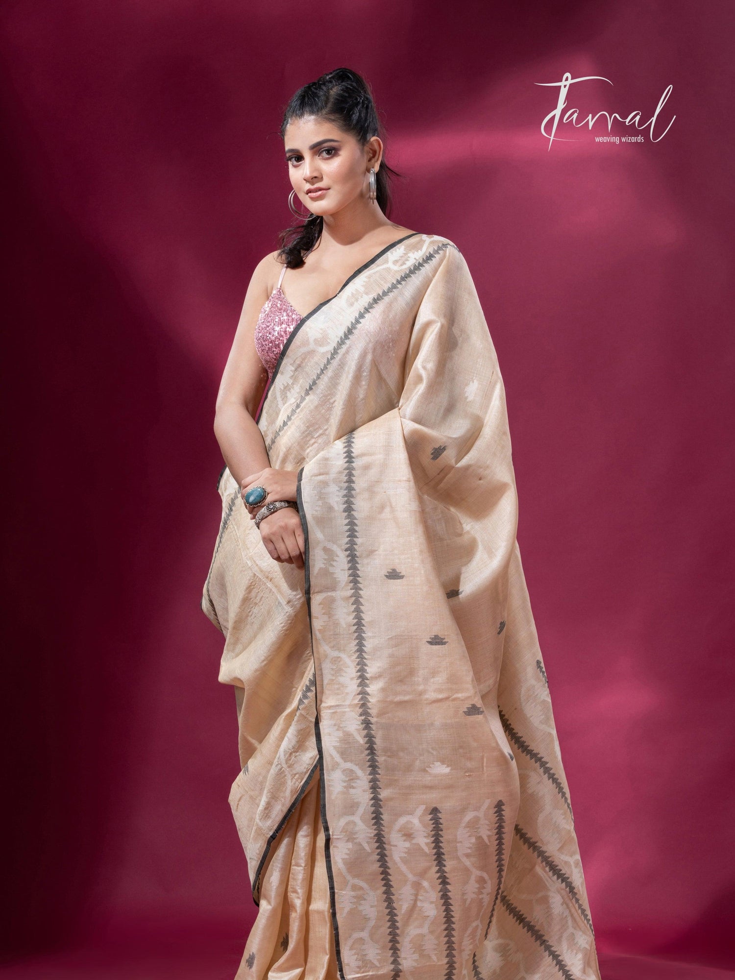 Sandalwood traditional handwoven Jamdani Black Border Saree