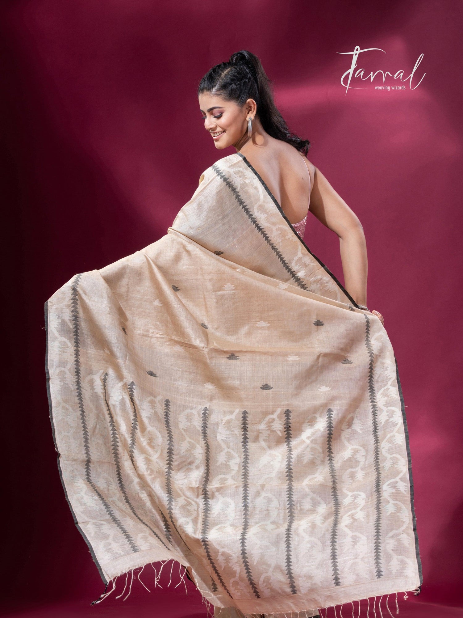 Sandalwood traditional handwoven Jamdani Black Border Saree back