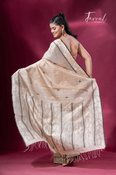 Sandalwood traditional handwoven Jamdani Black Border Saree back