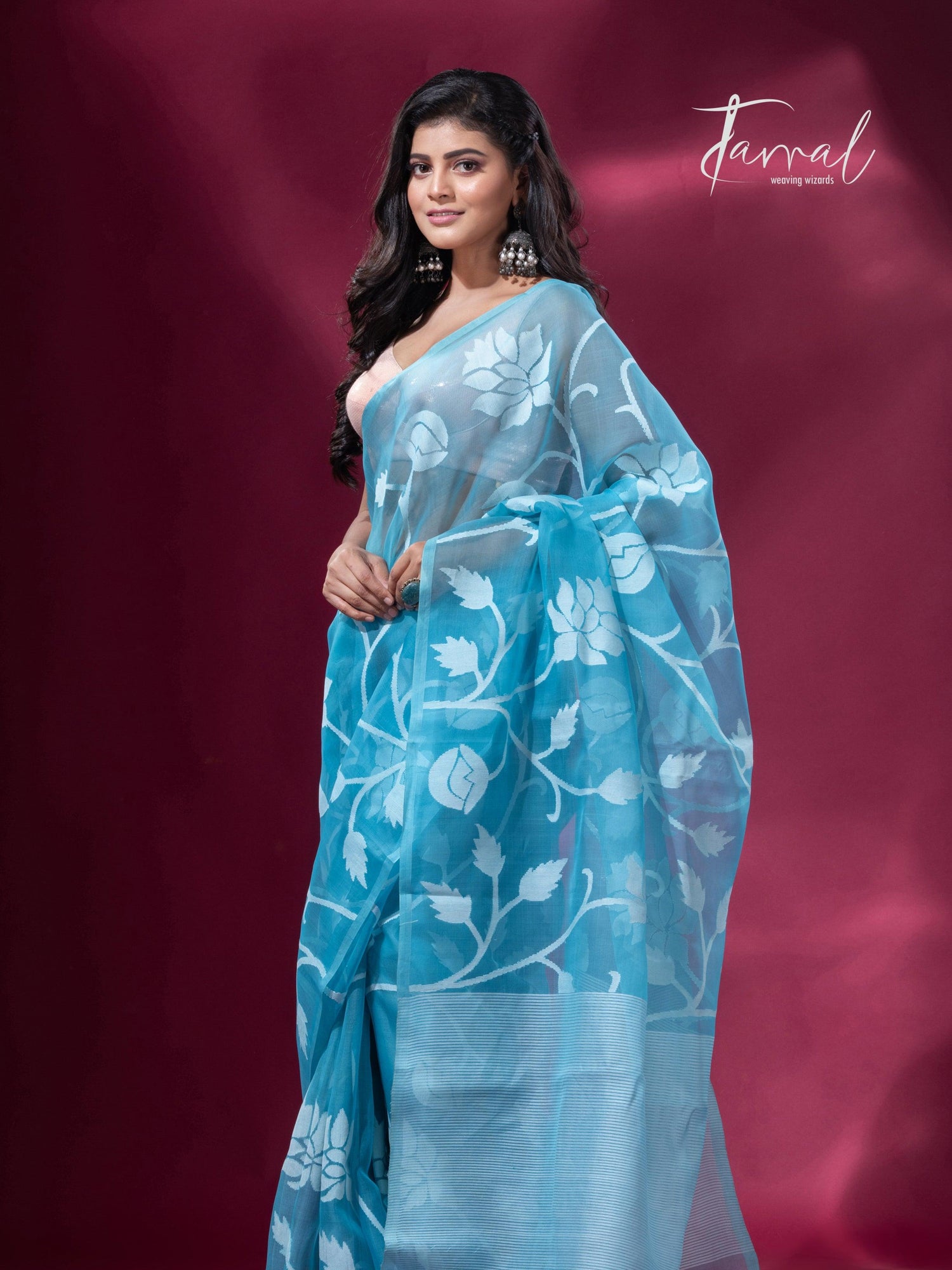Sky blue with allover rose motifs handwoven jamdani saree left