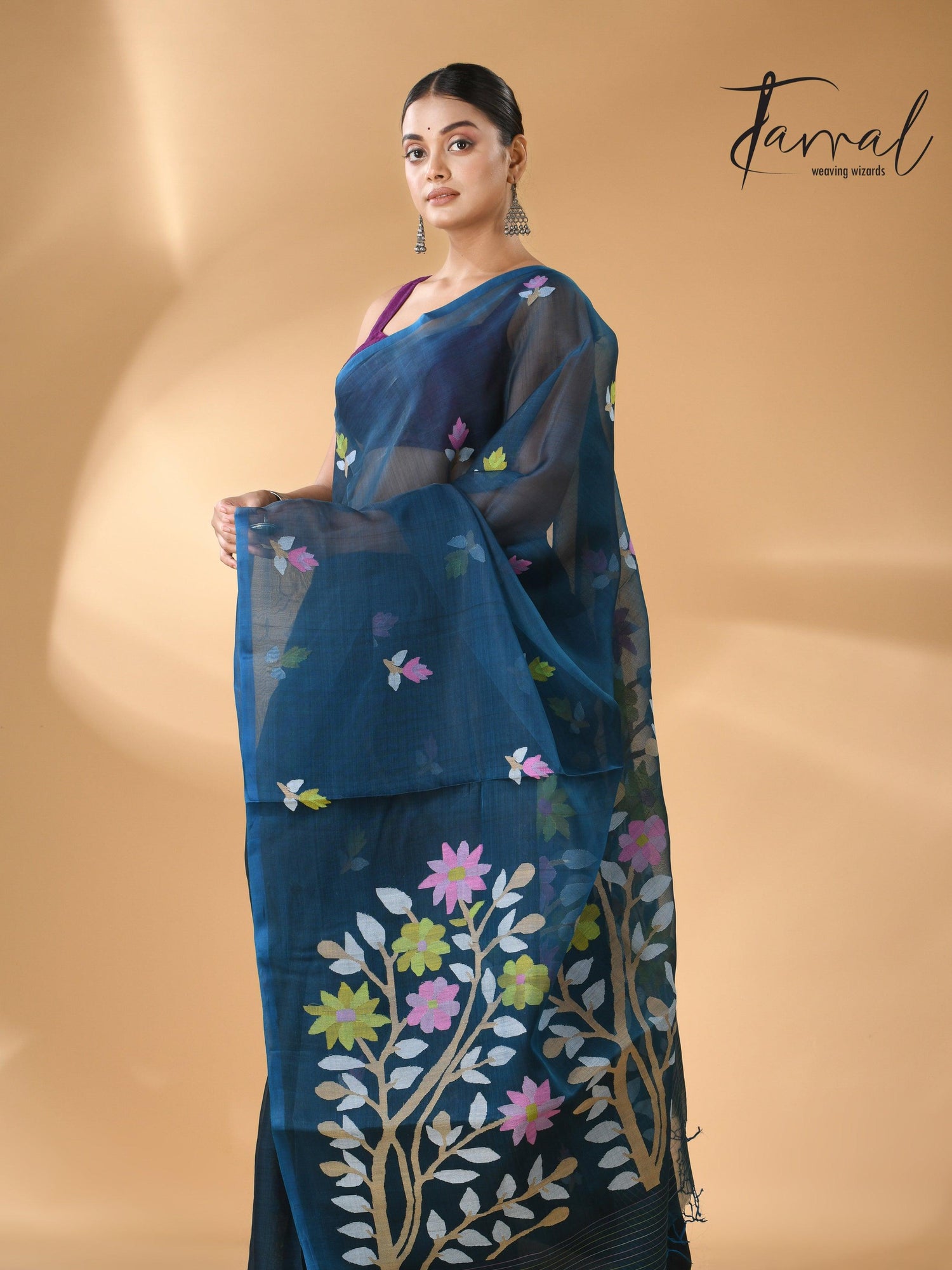 Steel Blue Floral Muslin Silk Handwoven Jamdani Saree left