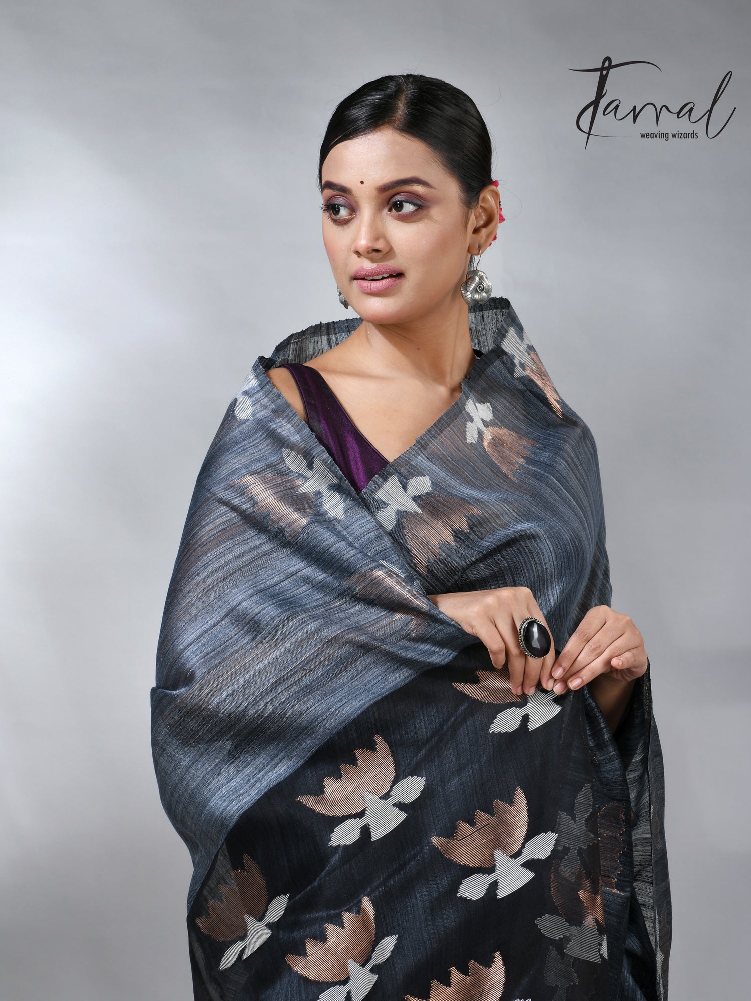 Steel grey color with lotus matka silk handwoven jamdani saree
