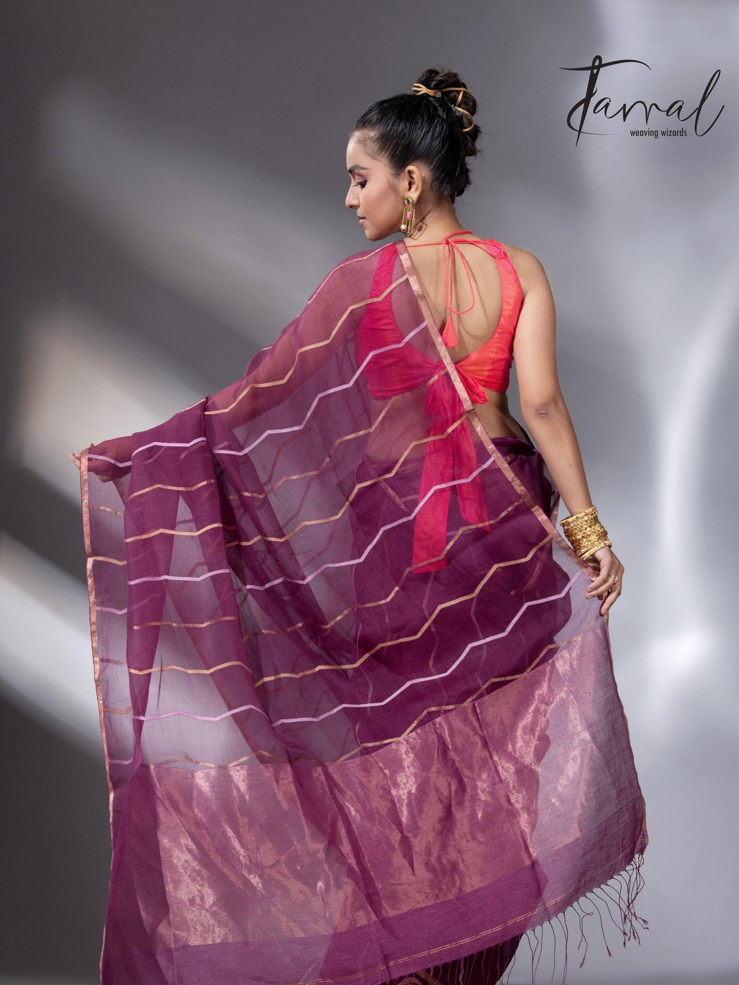 jamdani saree, jamdani, handloom, handwoven, saree, silk, dhakai, weaving, kolkatasaree, tamalboutique