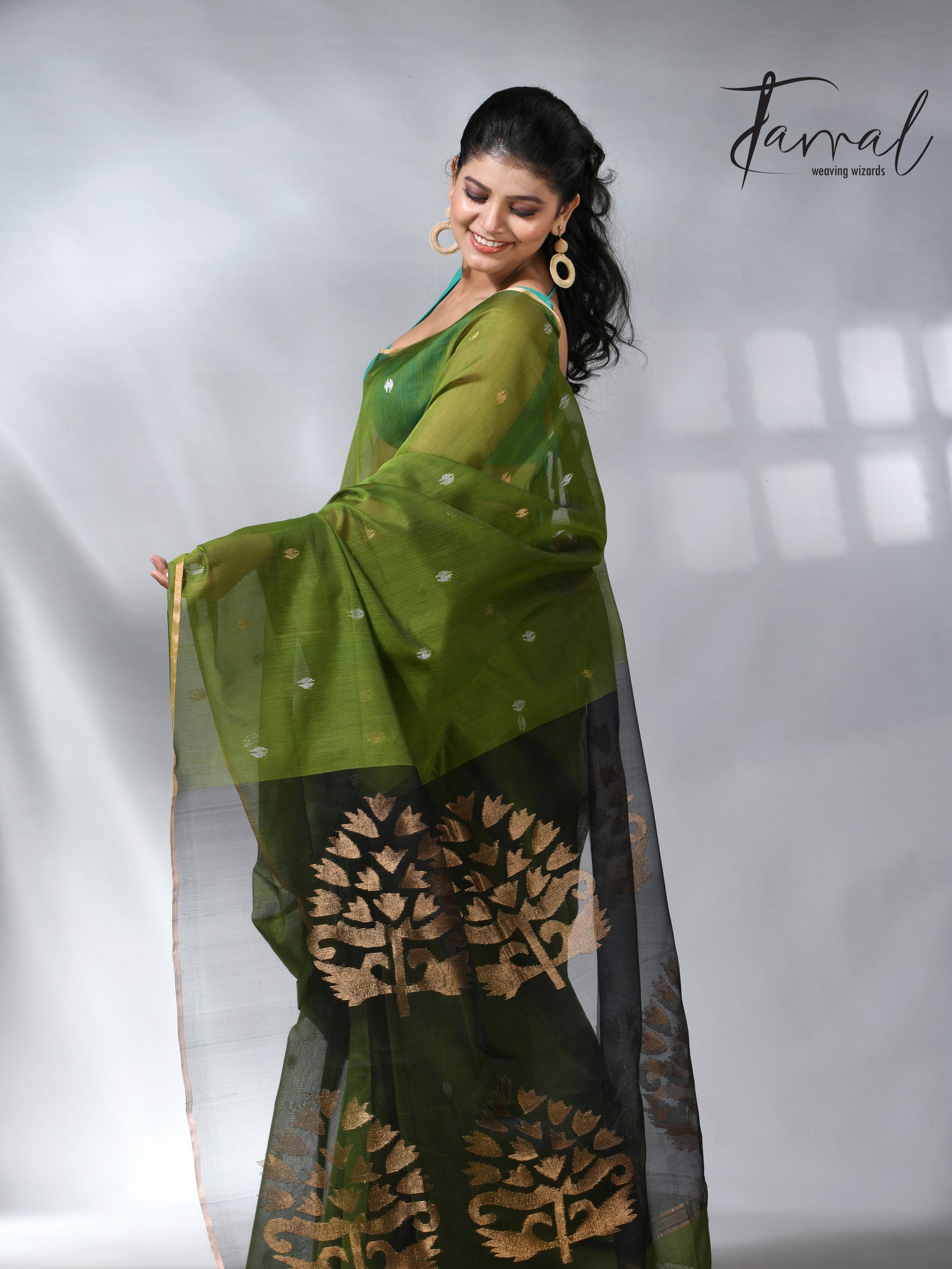 The Green silk cotton in Handwoven jamdani saree collection