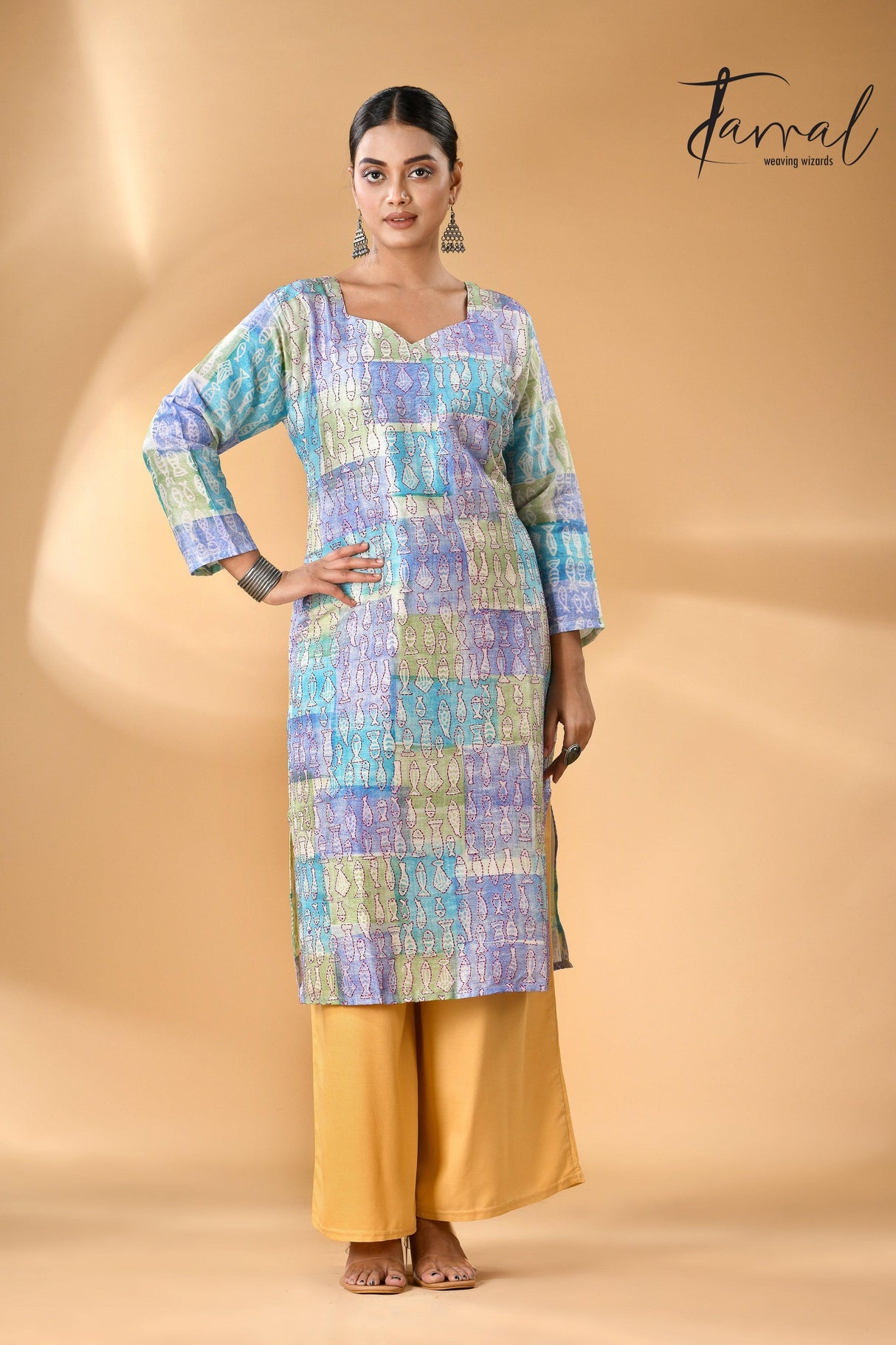 Tricolour Beautifully Handwoven Batik with Kantha pure silk kurti full5