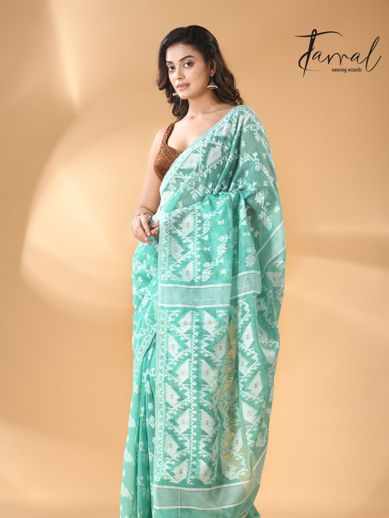 jamdani saree, jamdani, handloom, handwoven, saree, silk, dhakai, weaving, kolkatasaree, tamalboutique