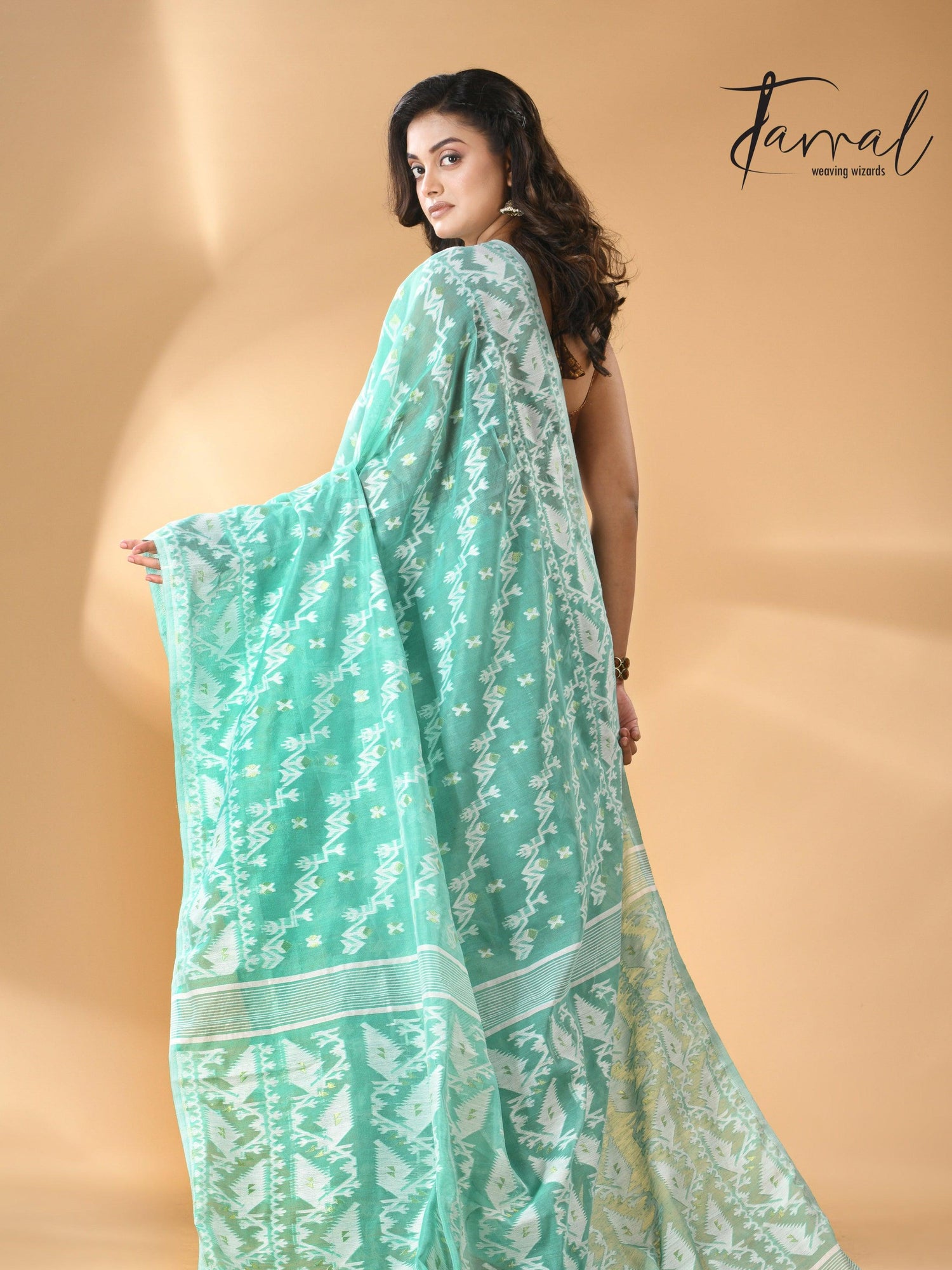 jamdani saree, jamdani, handloom, handwoven, saree, silk, dhakai, weaving, kolkatasaree, tamalboutique