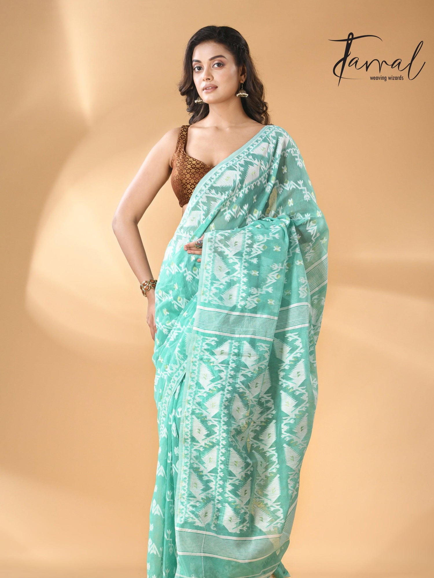 jamdani saree, jamdani, handloom, handwoven, saree, silk, dhakai, weaving, kolkatasaree, tamalboutique