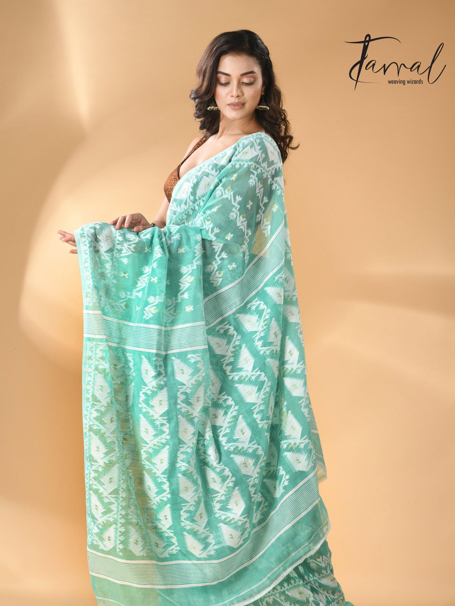 jamdani saree, jamdani, handloom, handwoven, saree, silk, dhakai, weaving, kolkatasaree, tamalboutique