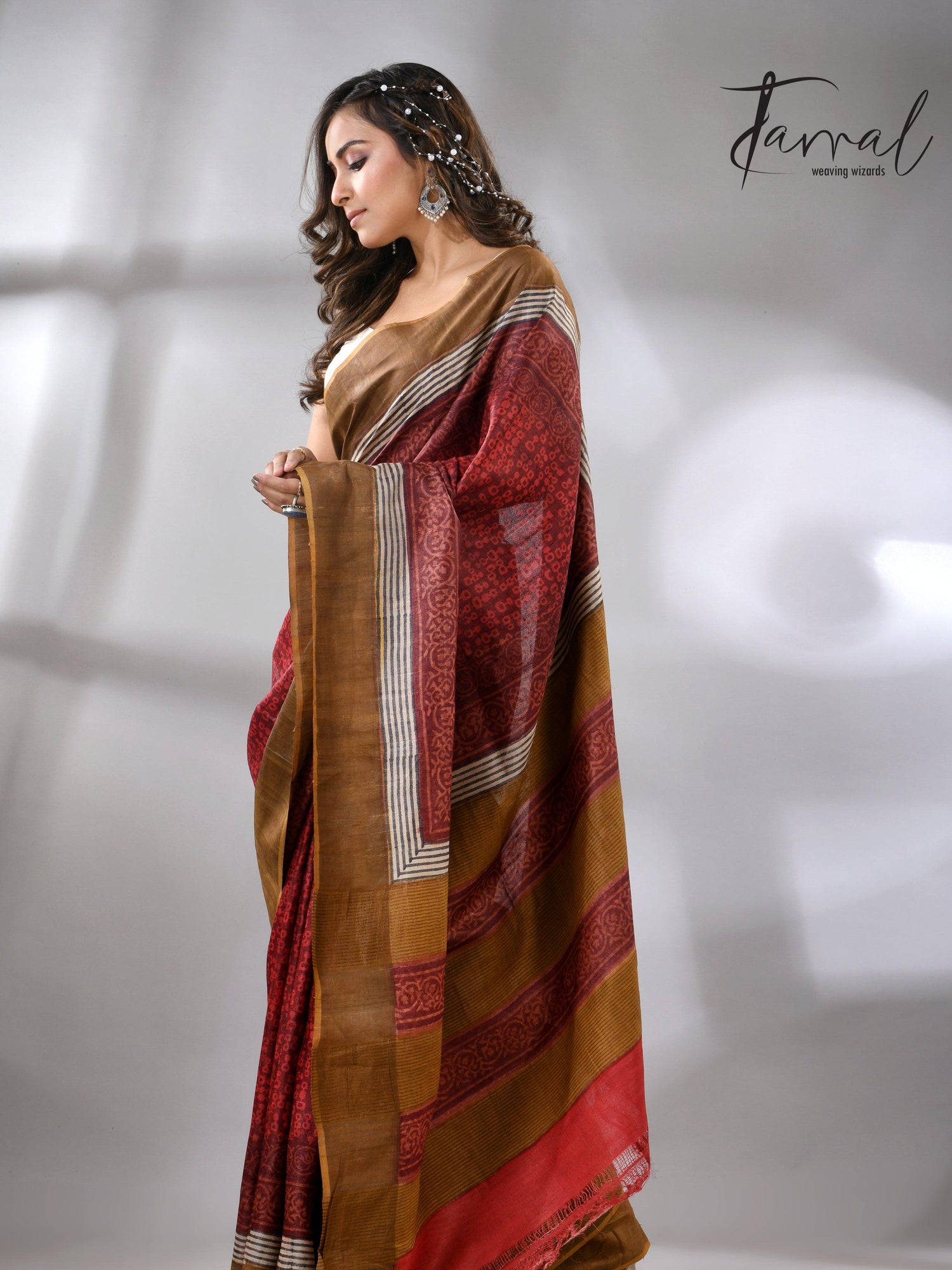 Tussar Silk Saree with Golden Zari Border & Prints 4
