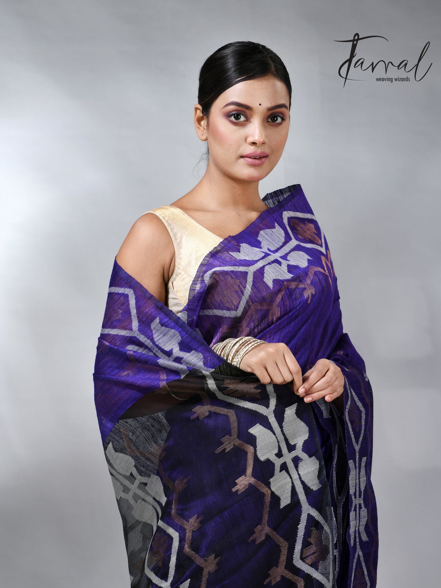 Violet colour matka silk traditional handwoven jamdani saree