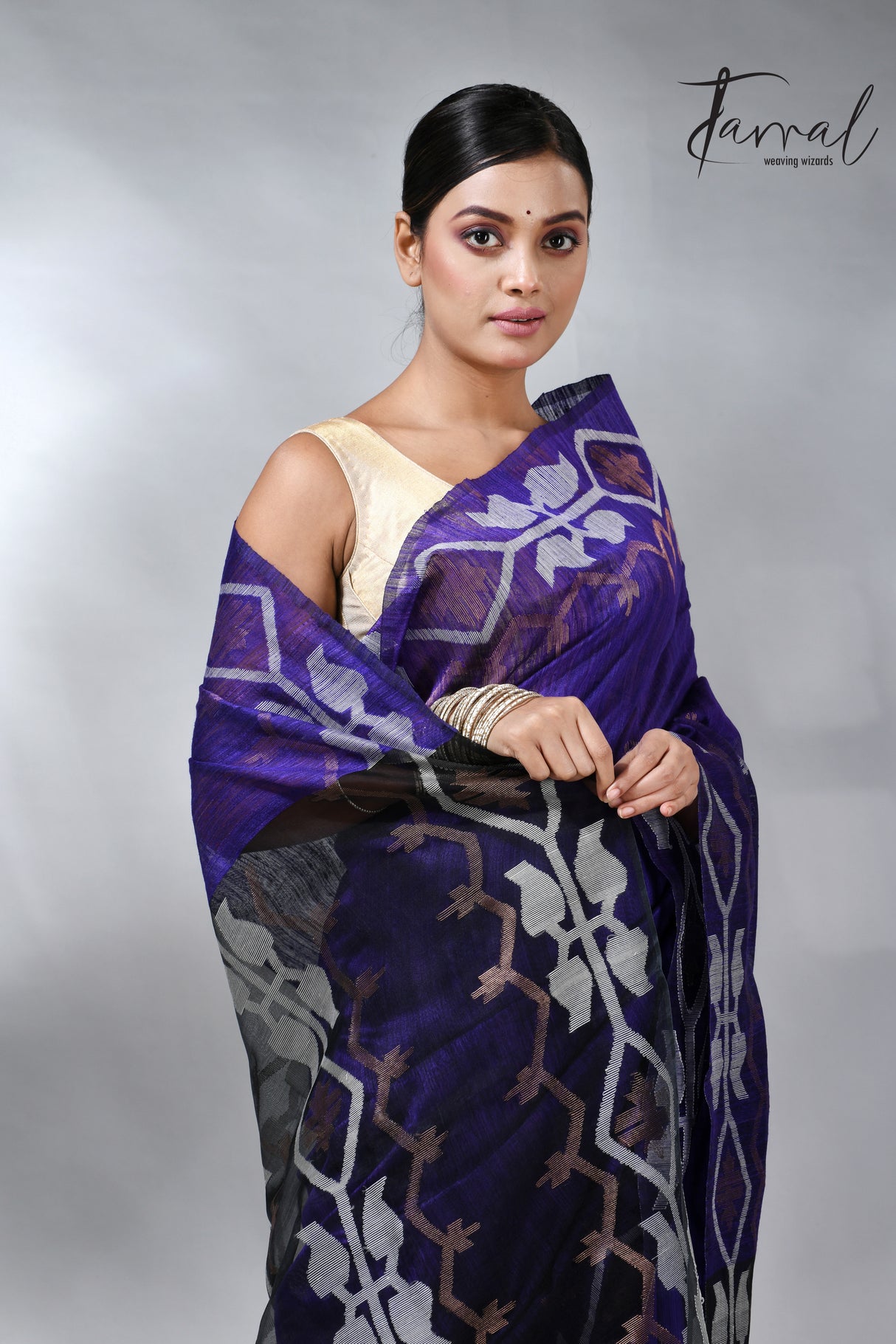 Violet colour matka silk traditional handwoven jamdani saree