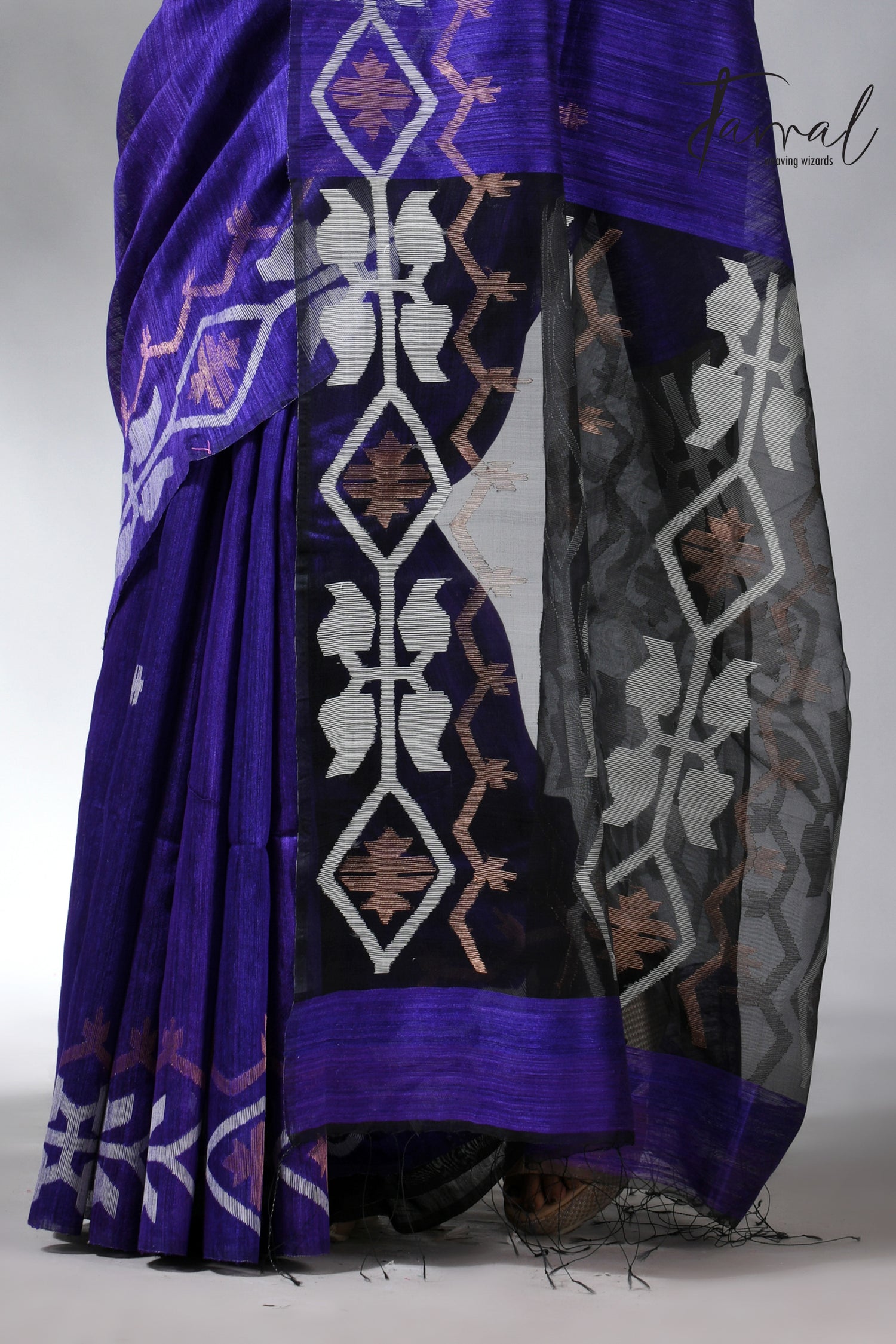 Violet colour matka silk traditional handwoven jamdani saree