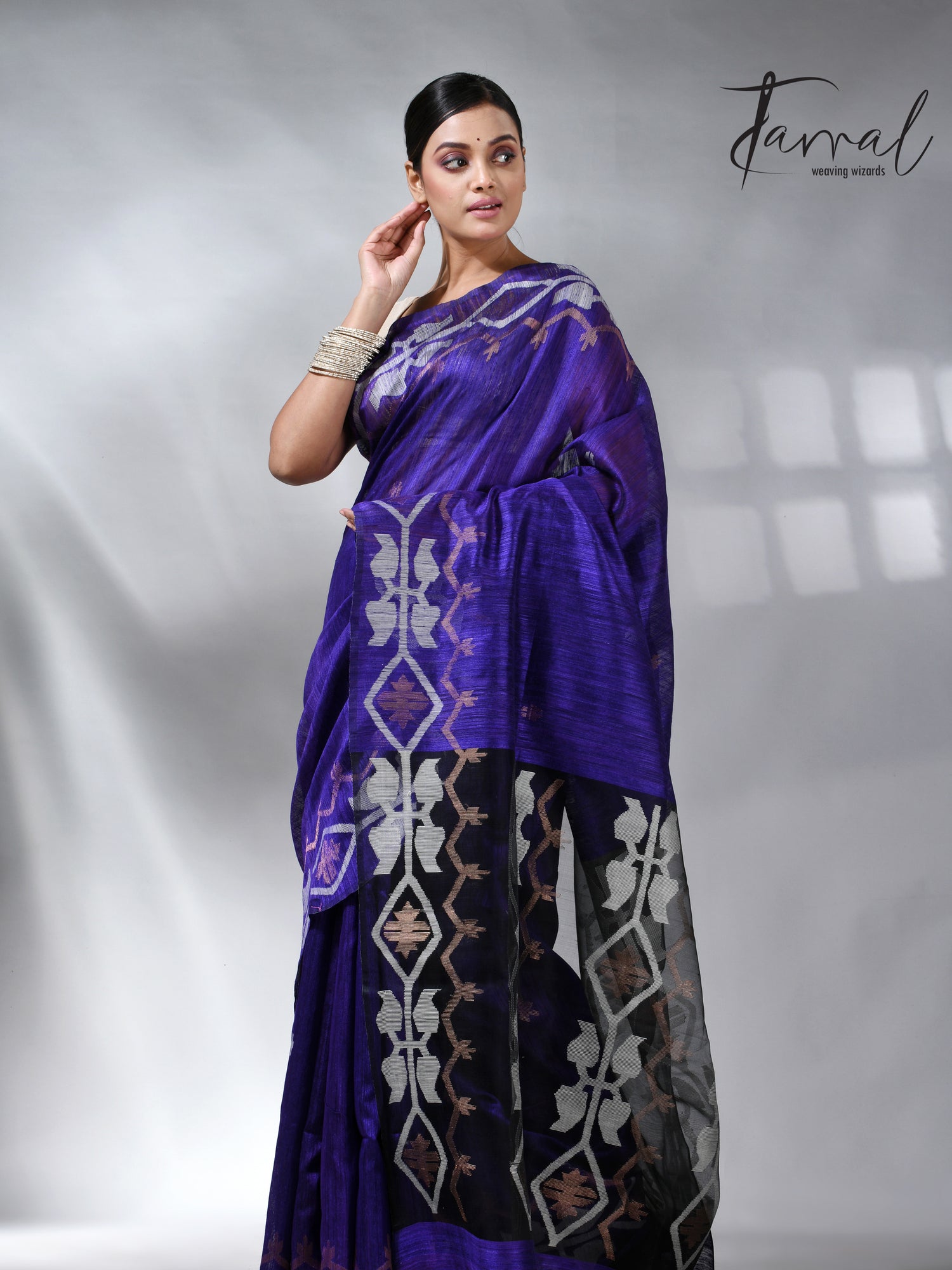Violet colour matka silk traditional handwoven jamdani saree