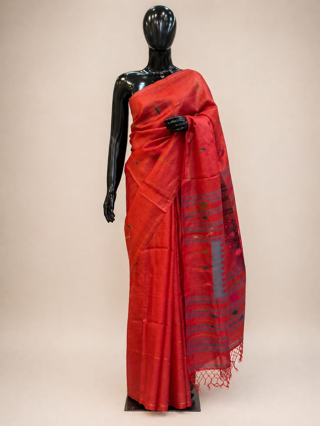 Red Tussar Silk Handwoven Jamdani Saree – Traditional Pattern | Silk Mark Certified