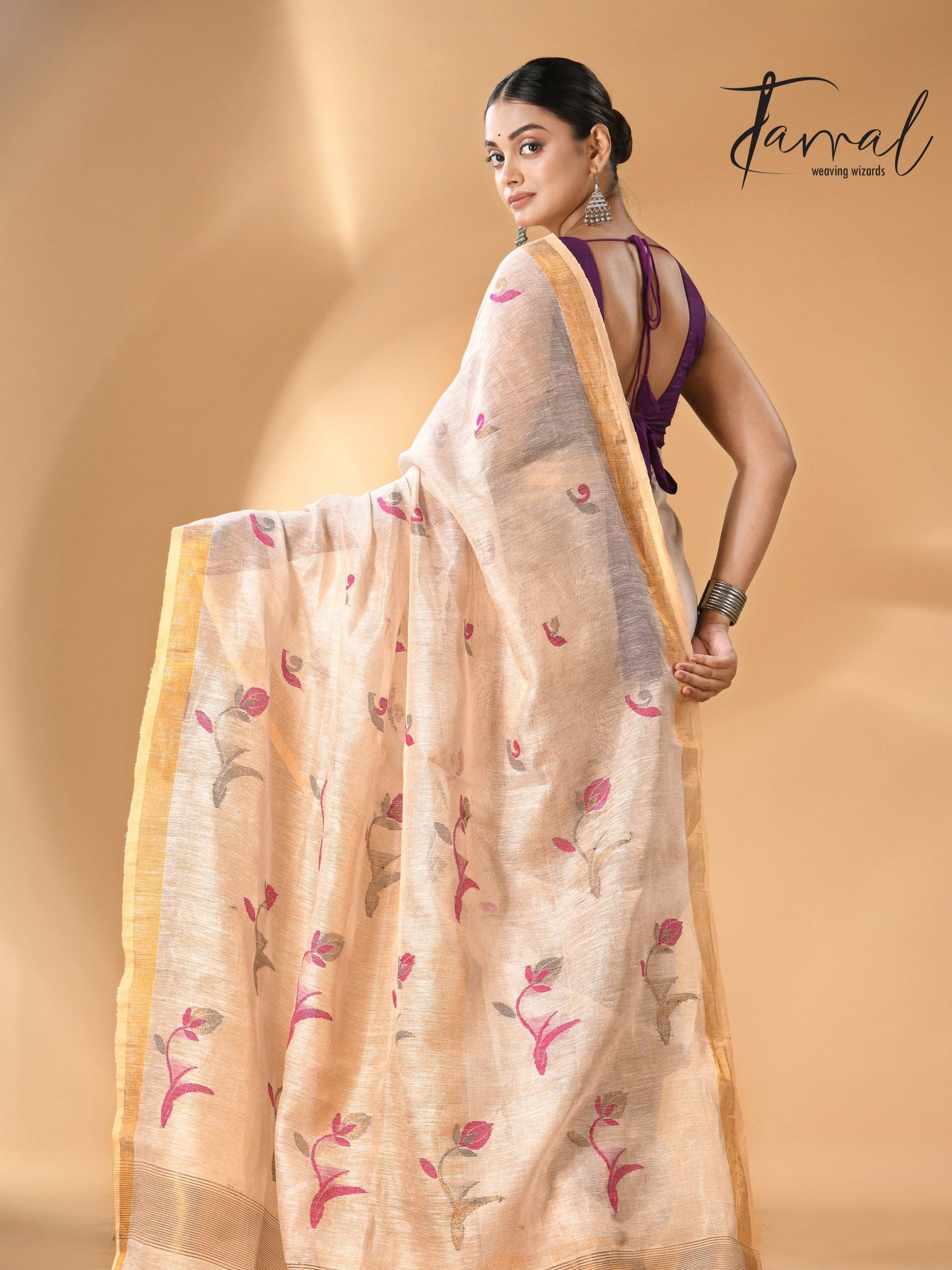 jamdani saree, jamdani, handloom, handwoven, saree, silk, dhakai, weaving, kolkatasaree, tamalboutique