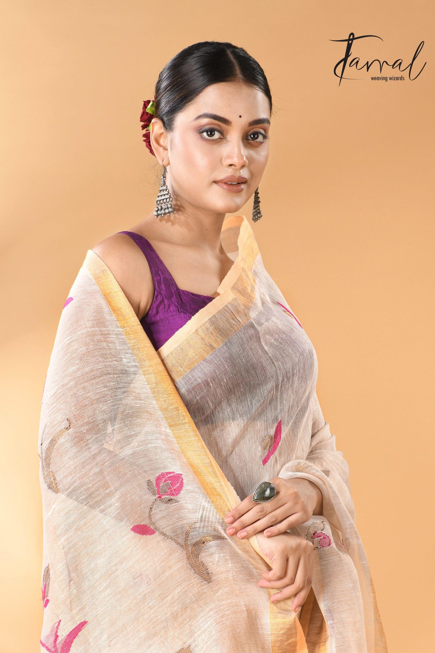 jamdani saree, jamdani, handloom, handwoven, saree, silk, dhakai, weaving, kolkatasaree, tamalboutique