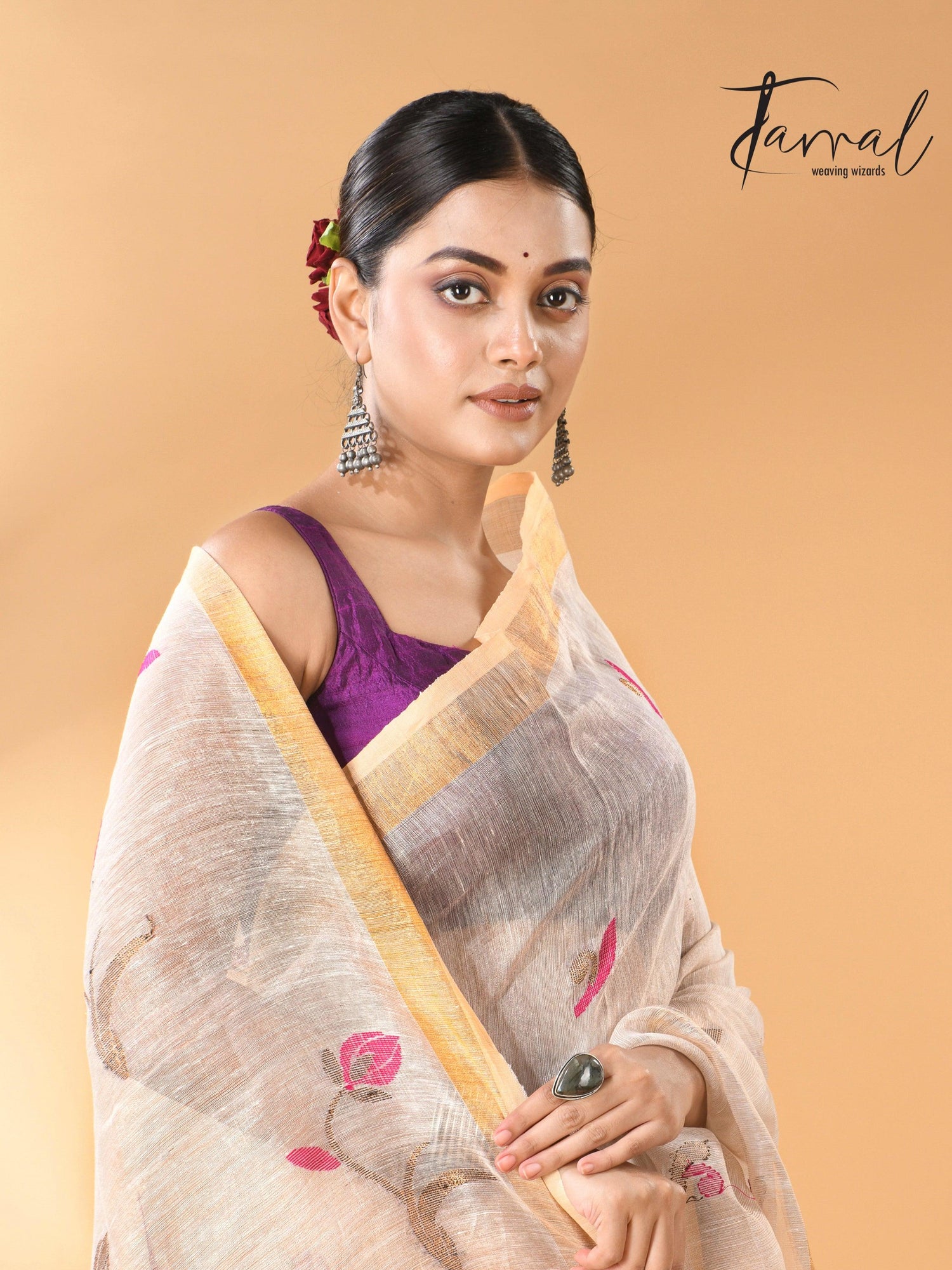 jamdani saree, jamdani, handloom, handwoven, saree, silk, dhakai, weaving, kolkatasaree, tamalboutique