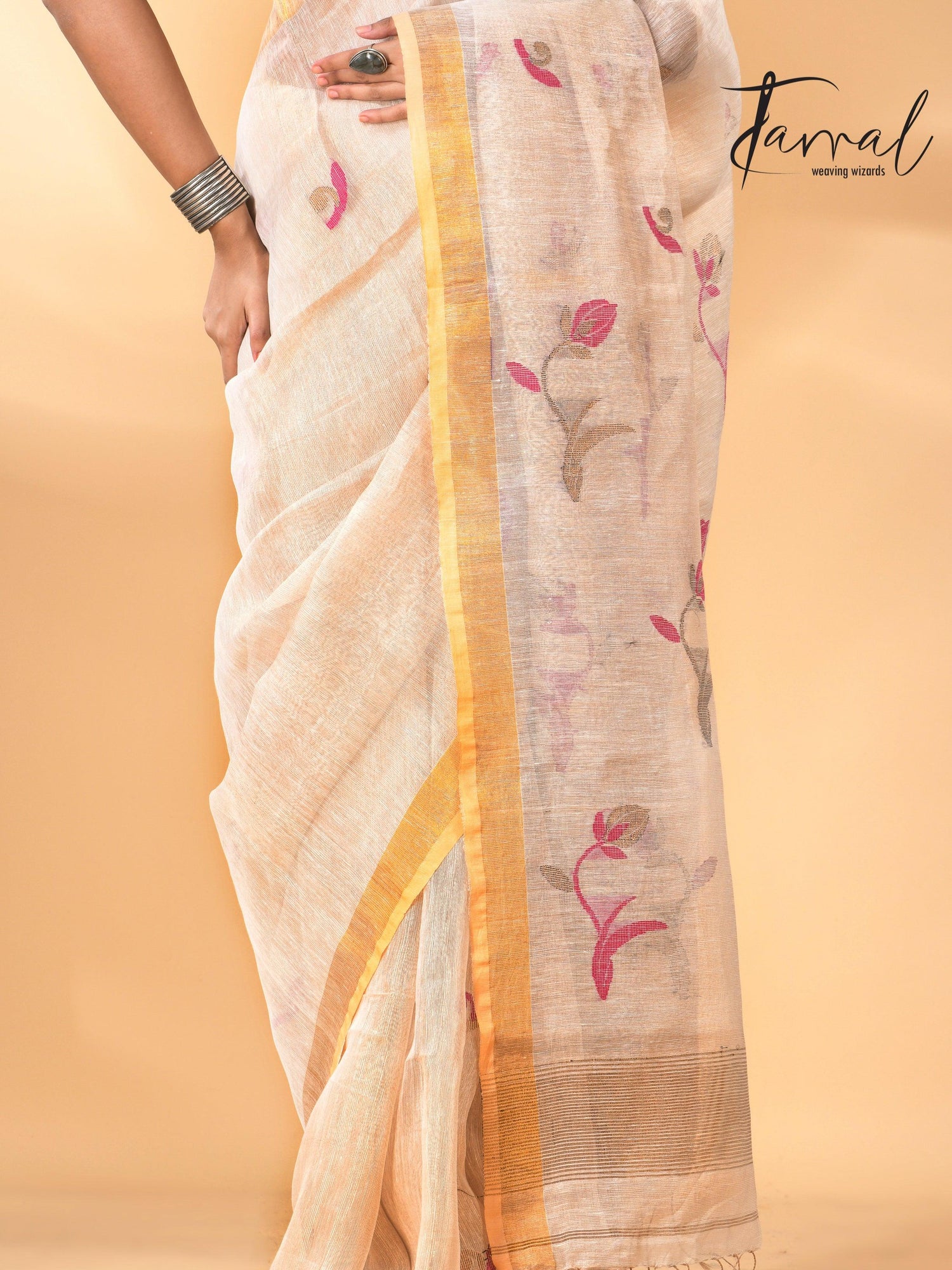 jamdani saree, jamdani, handloom, handwoven, saree, silk, dhakai, weaving, kolkatasaree, tamalboutique