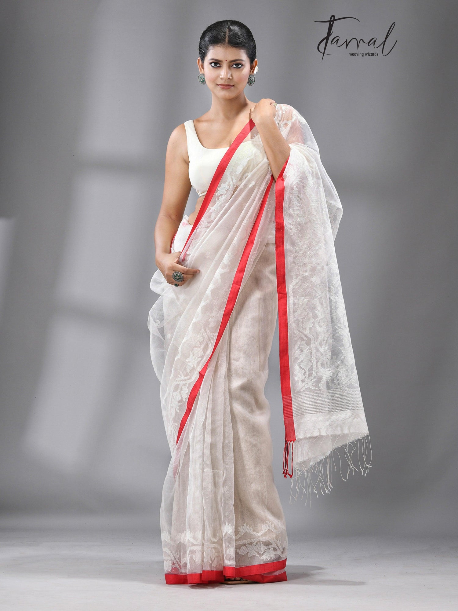 White With Red Border Handwoven Dhakai Jamdani In Muslin Silk