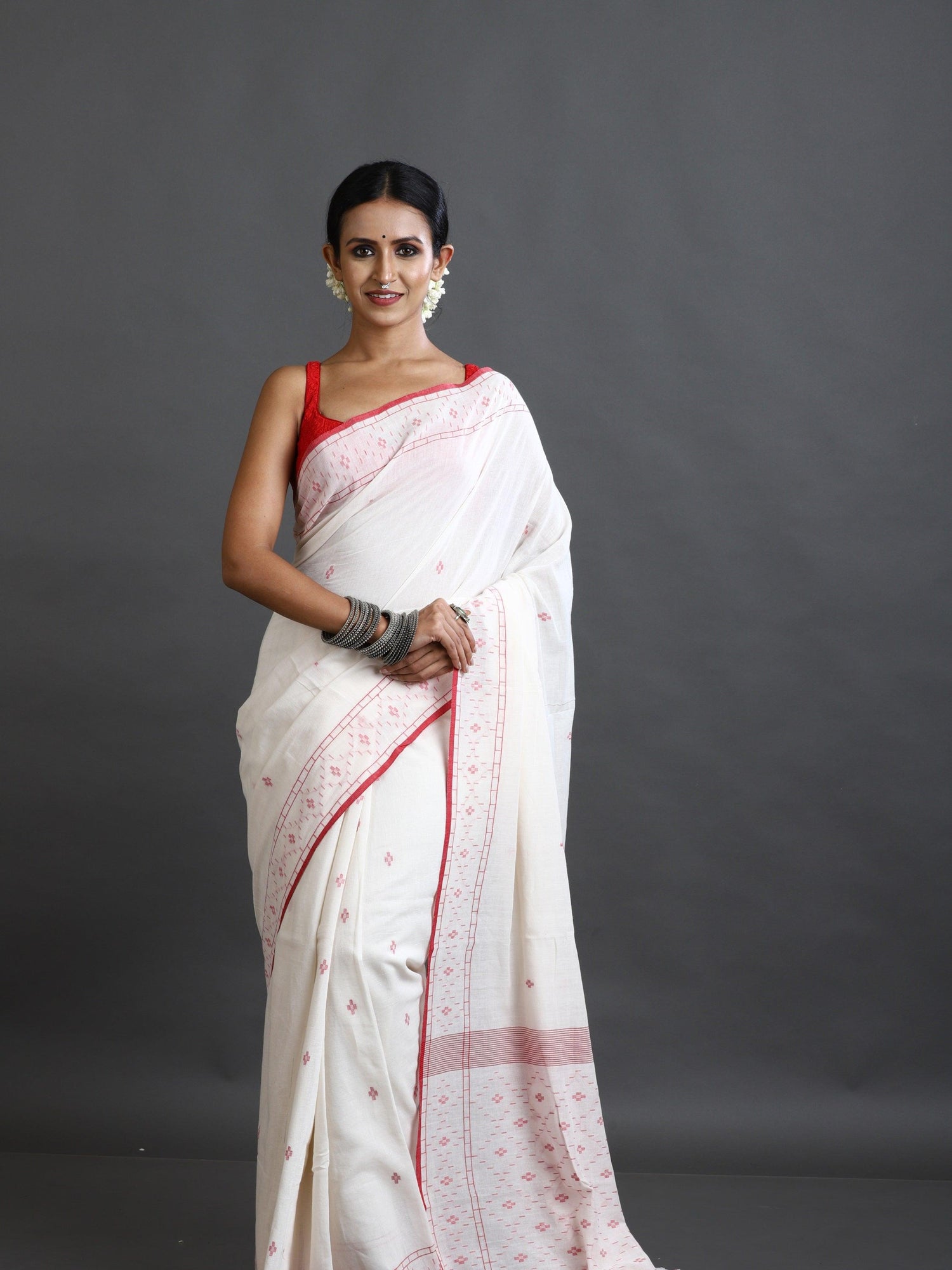 White With Red Border Net Pallu Handwoven Jamdani Saree - Tamal Boutique