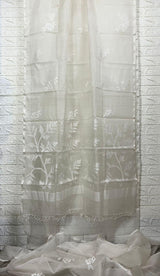White self rose motifs handwoven muslin silk jamdani saree - Tamal Boutique