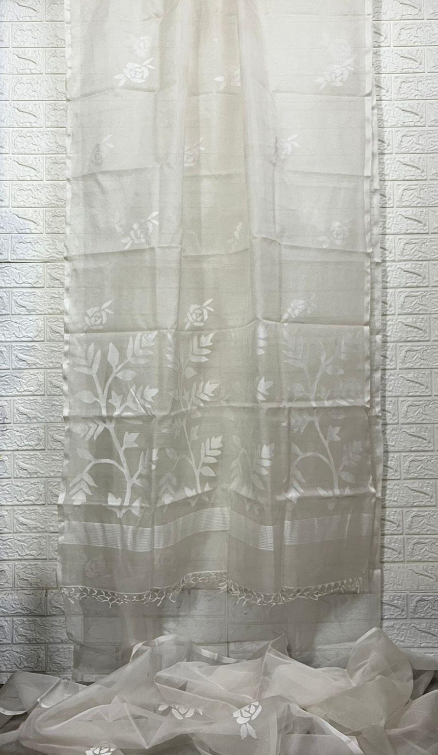White self rose motifs handwoven muslin silk jamdani saree - Tamal Boutique
