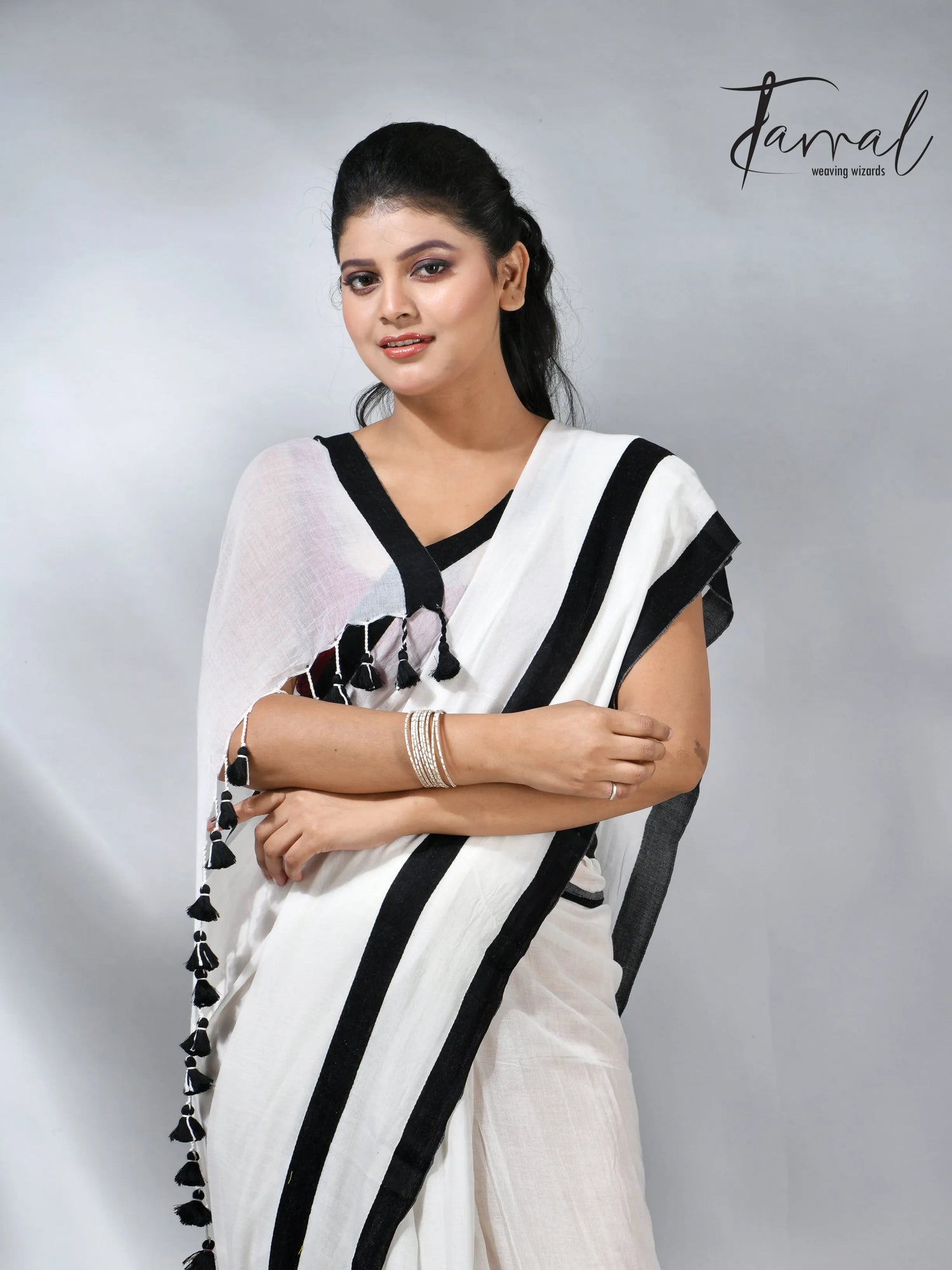White with black colour border mul cotton handloom saree