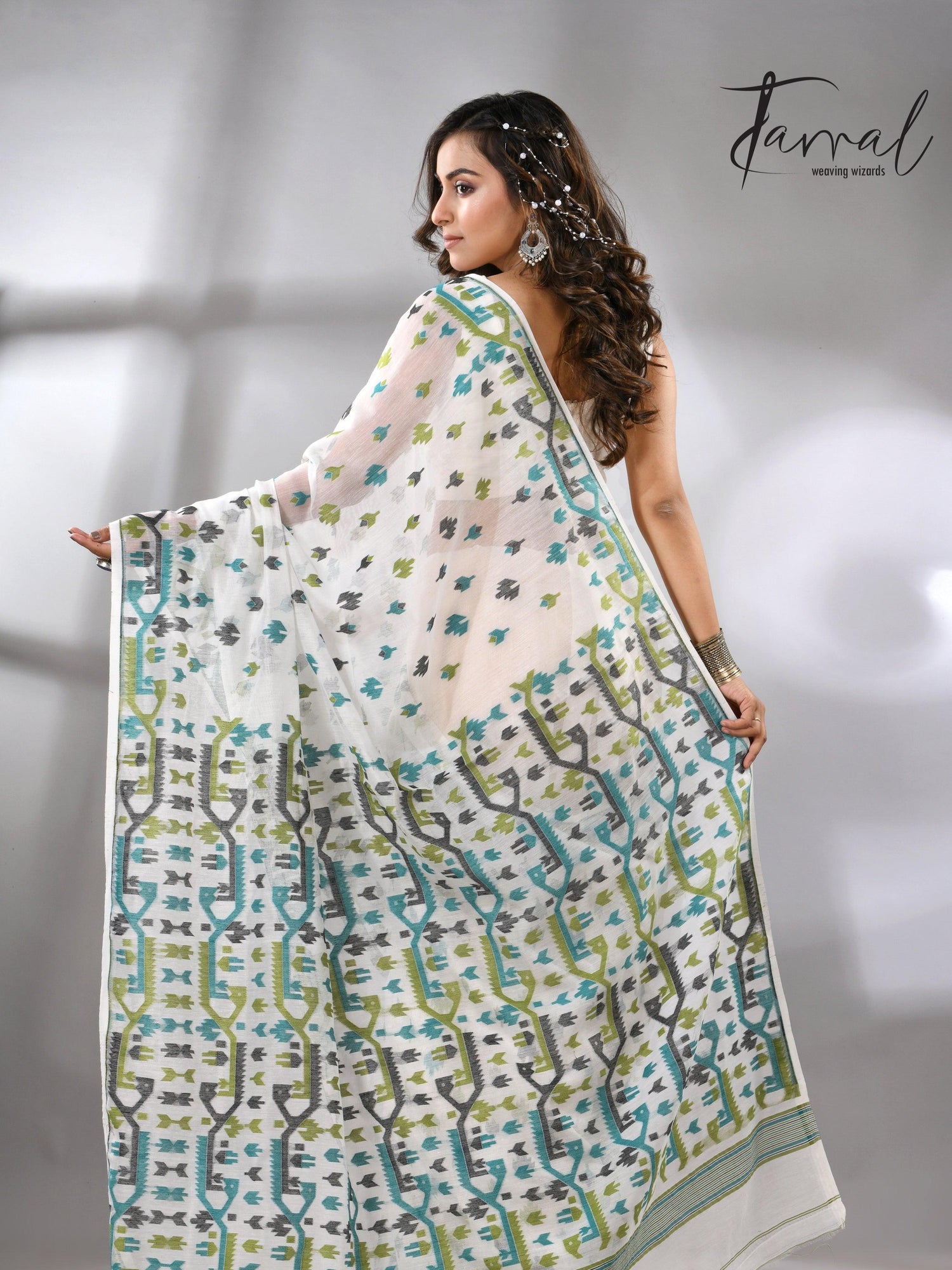 jamdani saree, jamdani, handloom, handwoven, saree, silk, dhakai, weaving, kolkatasaree, tamalboutique