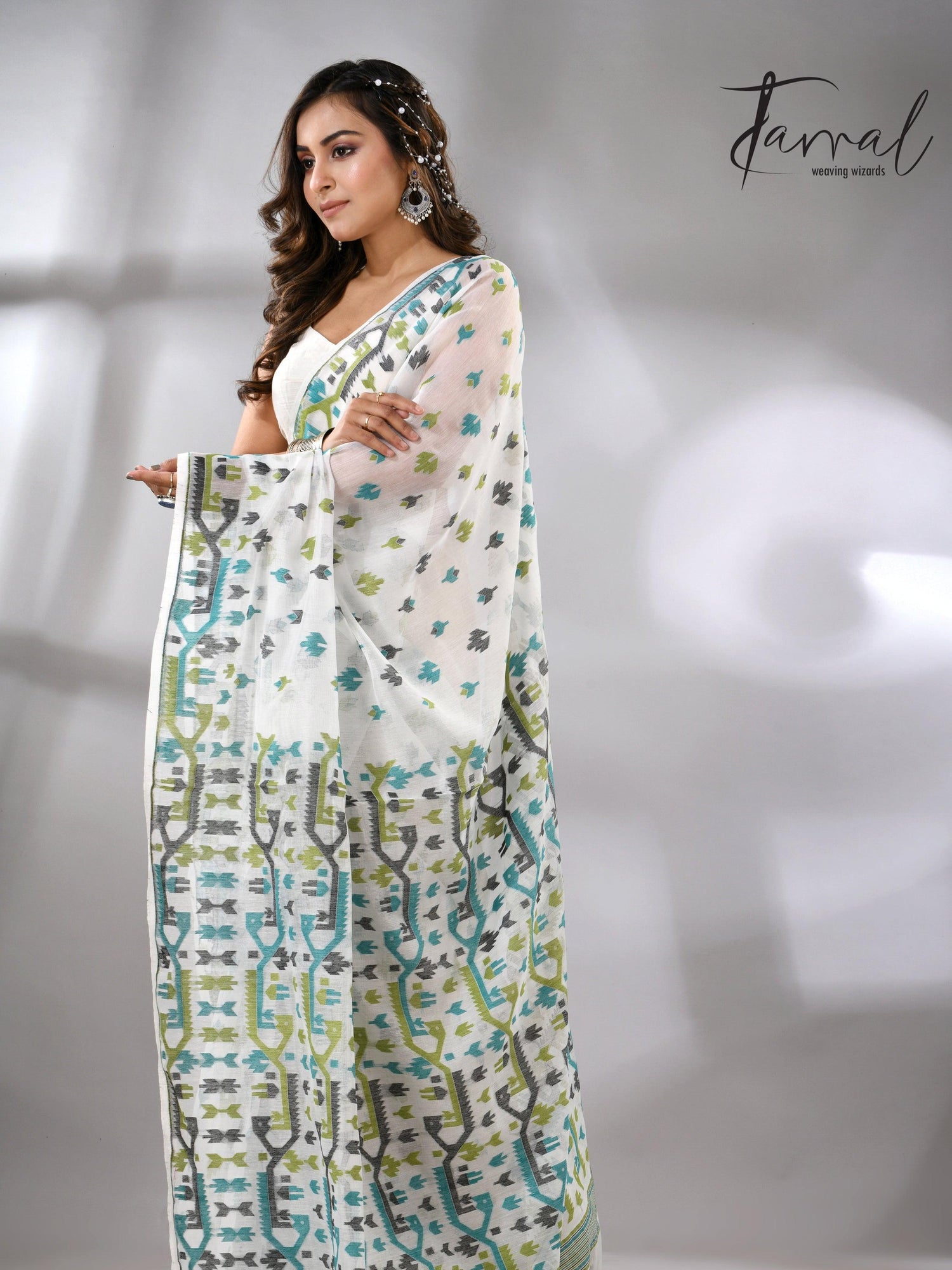 jamdani saree, jamdani, handloom, handwoven, saree, silk, dhakai, weaving, kolkatasaree, tamalboutique