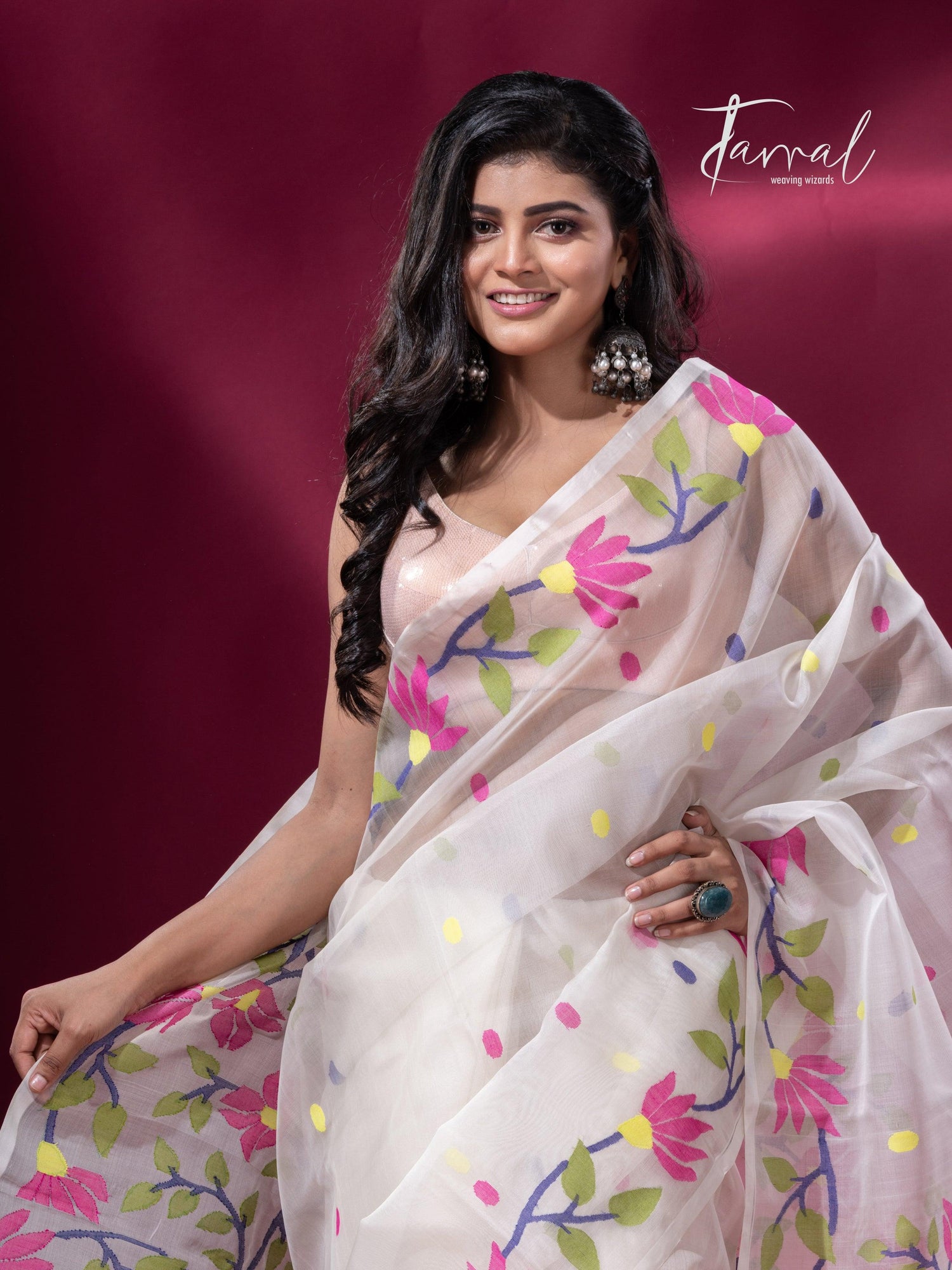 White with pink floral border handwoven muslin jamdani saree cls