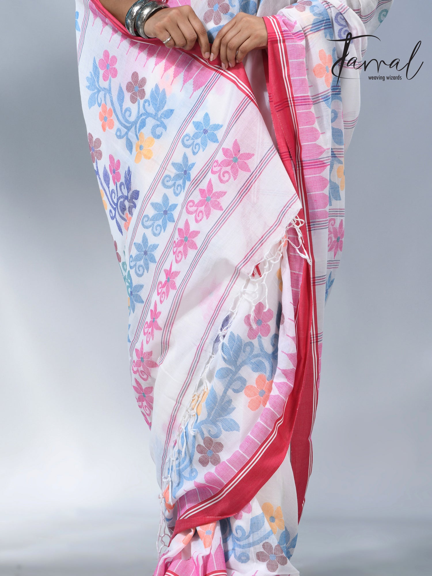 White with pink temple border cotton handloom jamdani saree