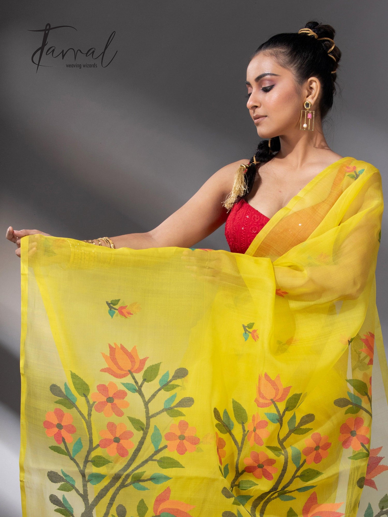 Yellow with floral pallu muslin silk handwoven jamdani saree cls