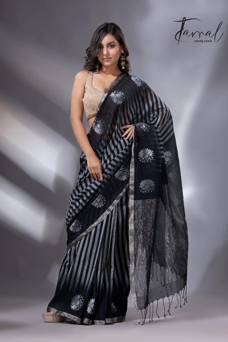 Zari border with cotton handloom striped jamdani saree in Black2