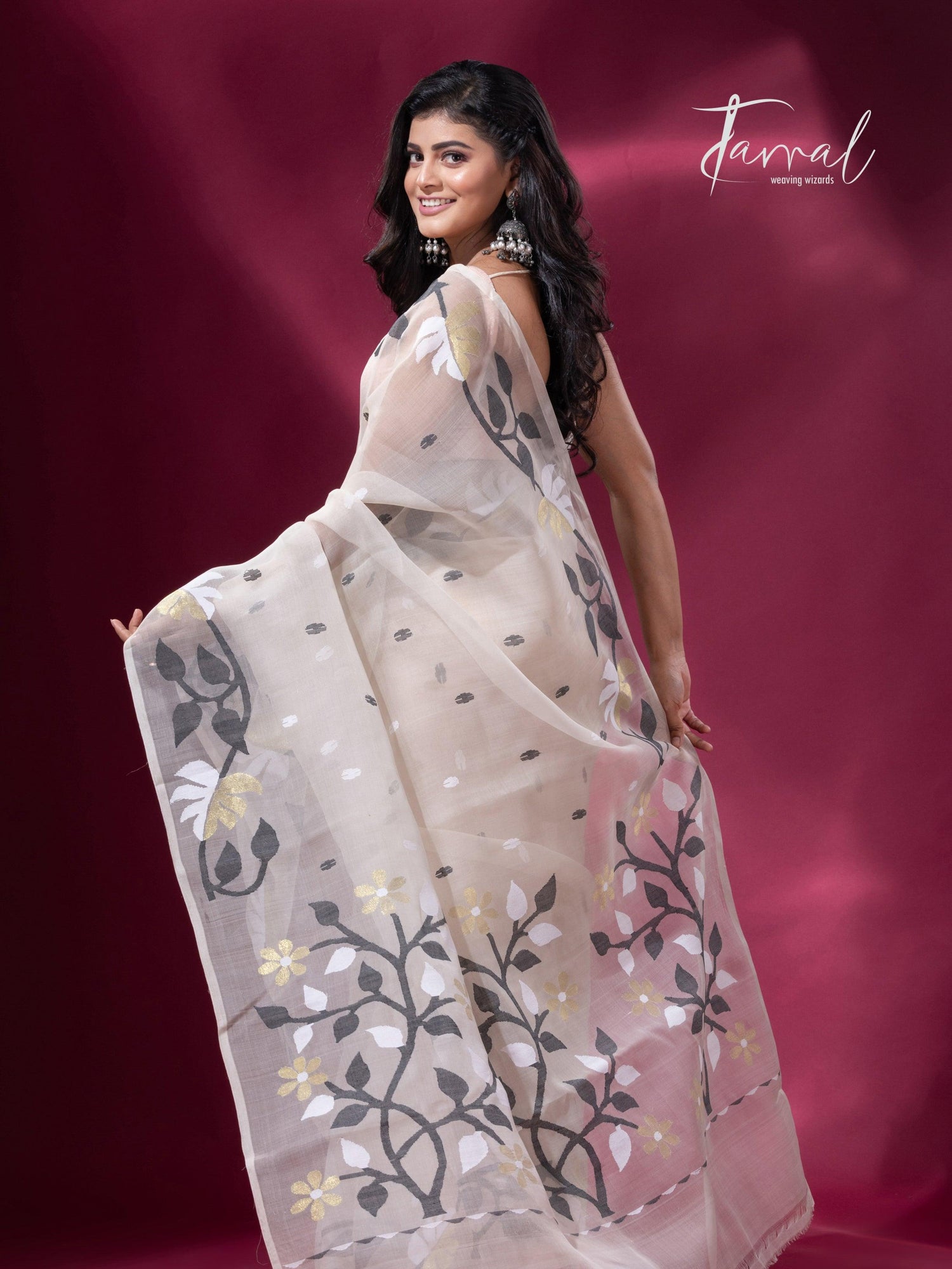 offwhite floral border muslin silk handwoven jamdani saree full