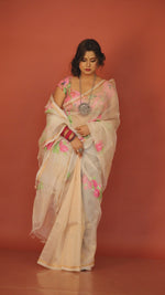 Offwhite Hibiscus motifs handwoven Muslin silk jamdani saree video
