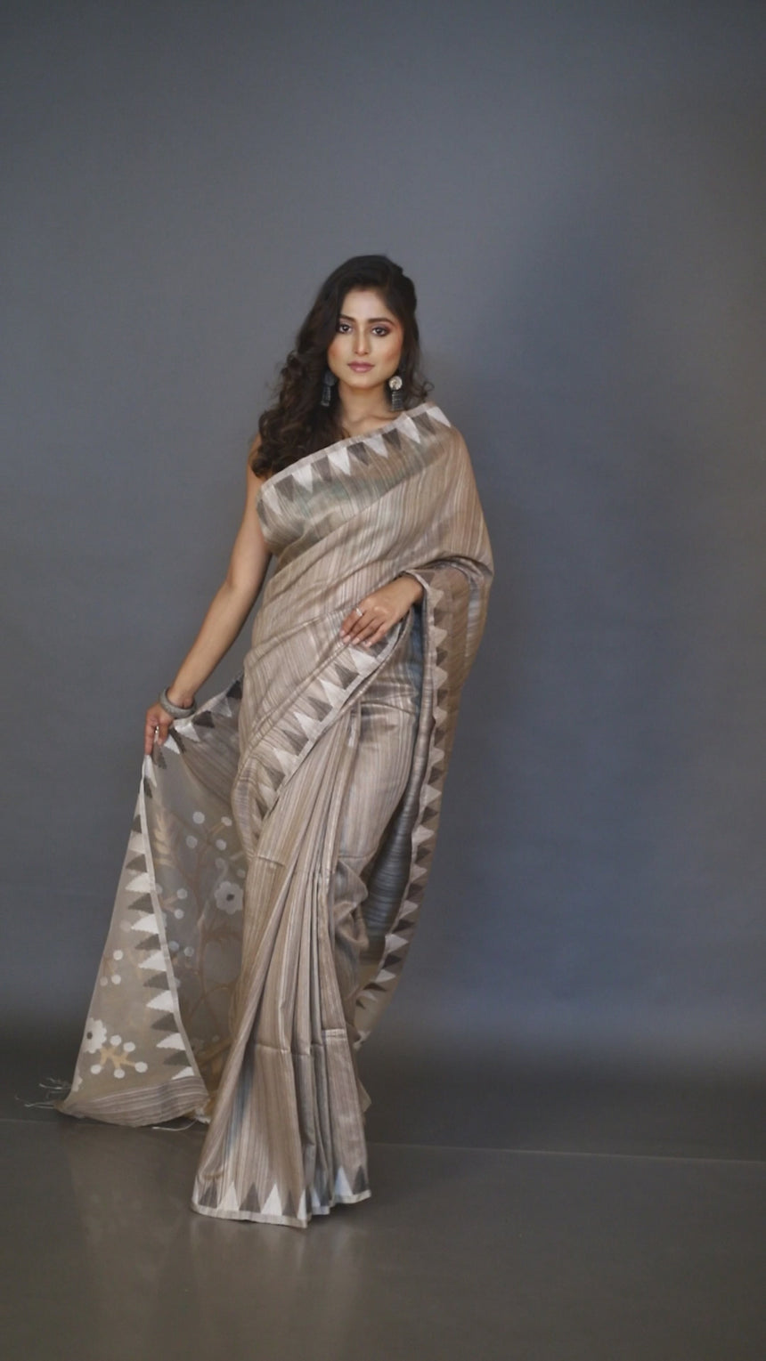 Light ash temple border matka silk handwoven jamdani sarees video