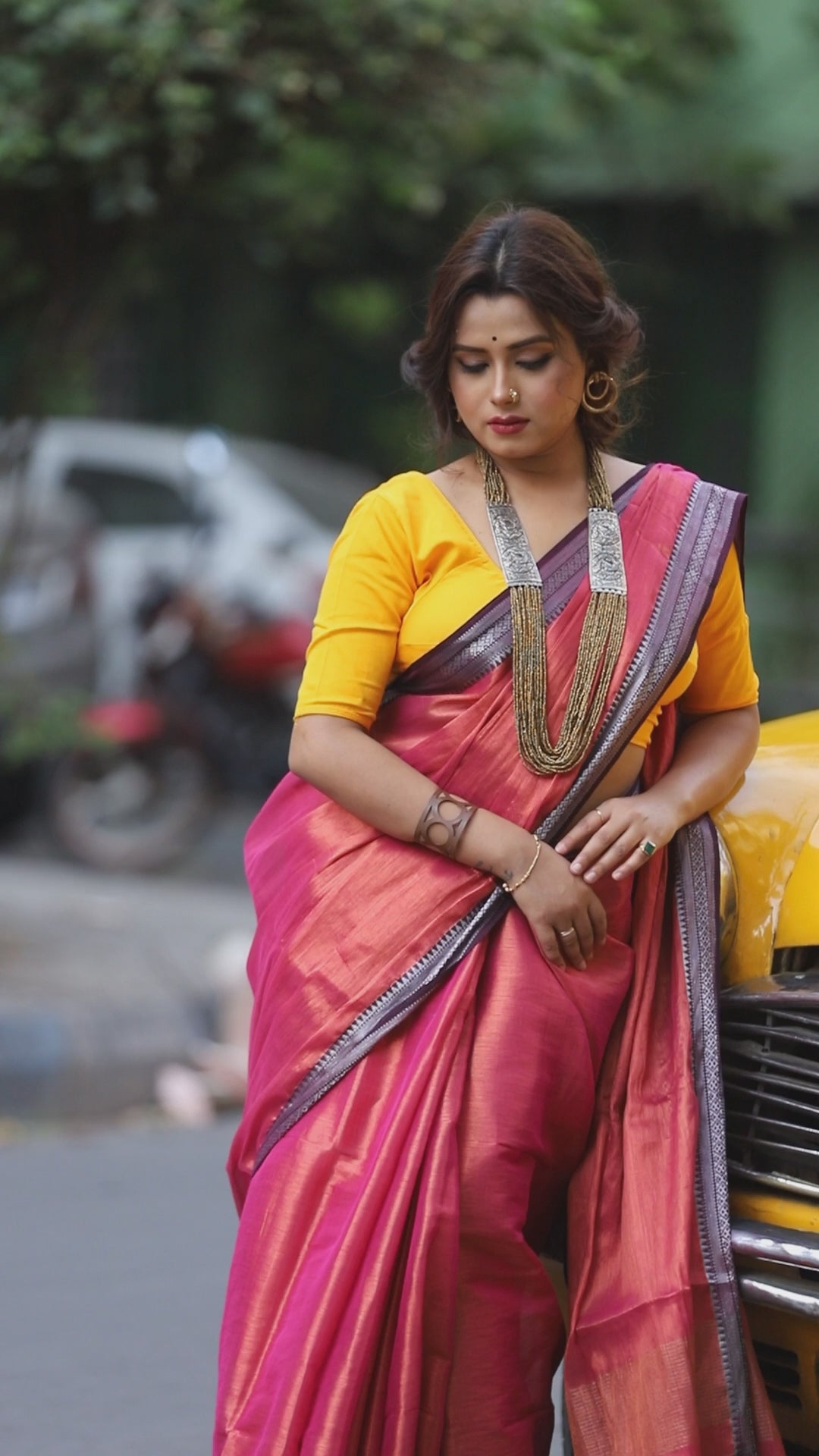Rust colour with the Silver border tissue in handloom saree video