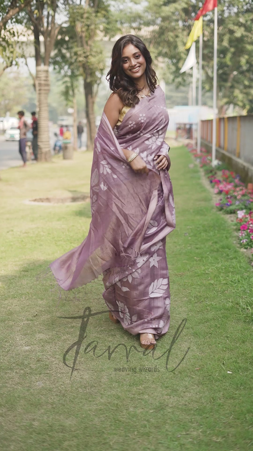 Dusty Mauve With Off-white Floral Motifs Handwoven Tussar Silk Jamdani Saree