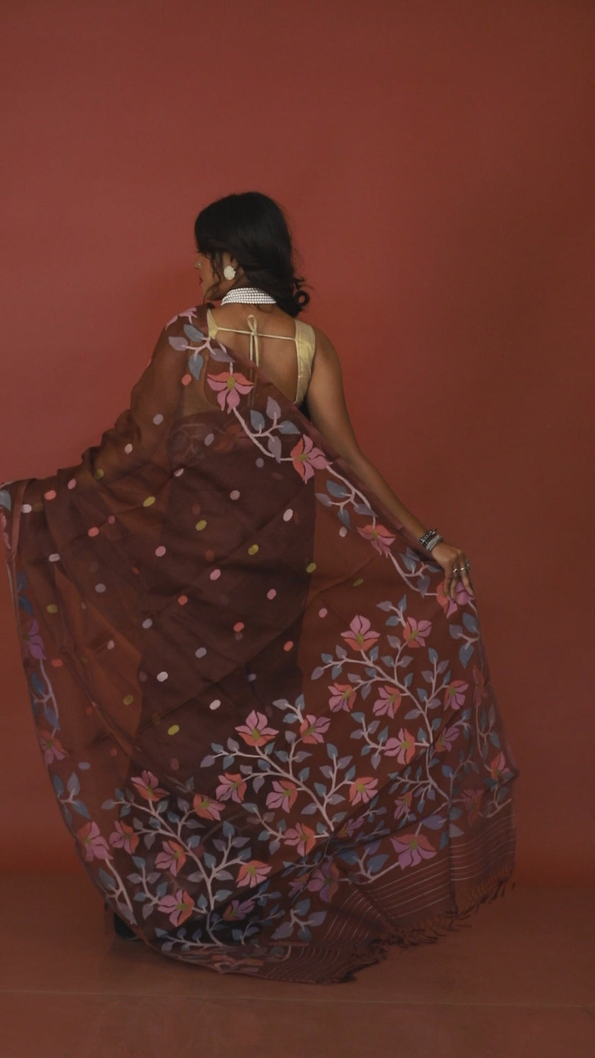 Chocolate brown with the floral lata handwoven jamdani saree video